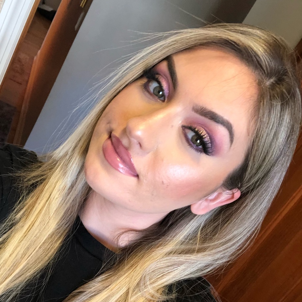 Meet your Posher, Mima